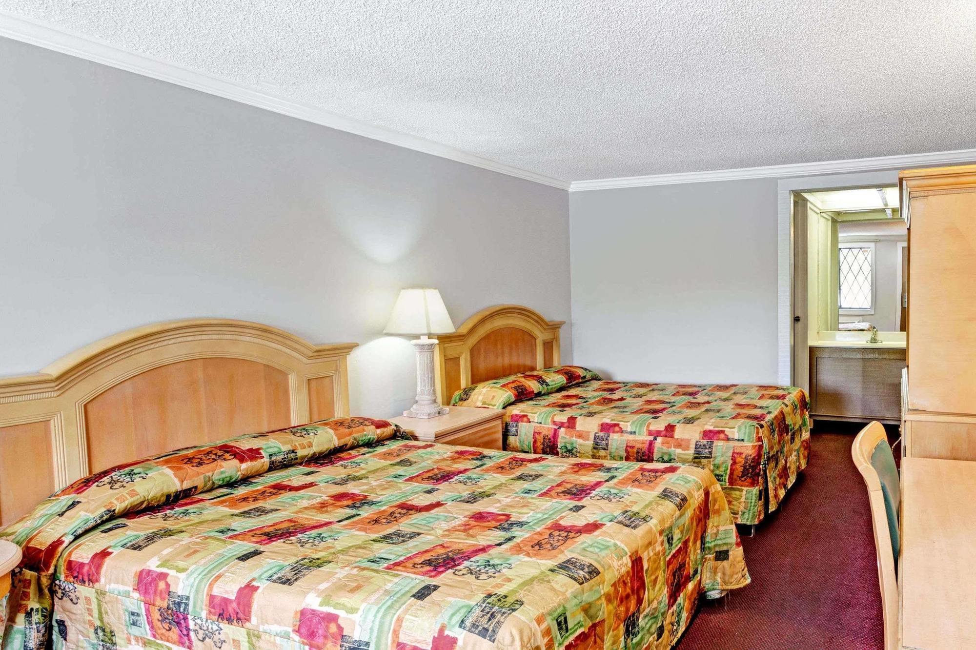 Knights Inn Остелл Екстер'єр фото